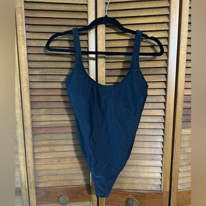 Sports Illustrated Backless One Piece Black Swimsuit Size M (8)
